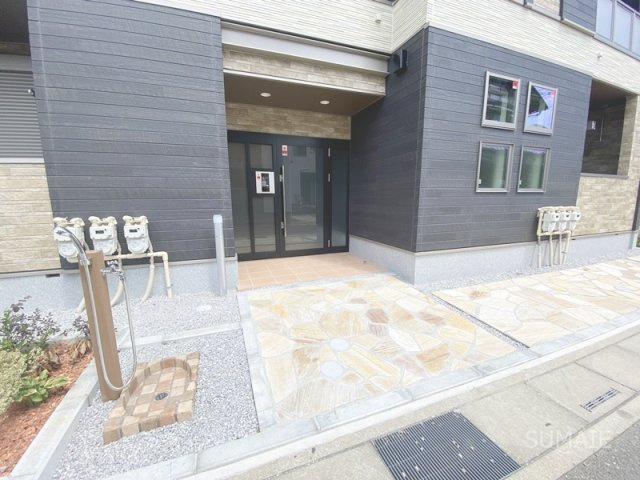 ヒカルサ大宮三橋のエントランス|エントランス！