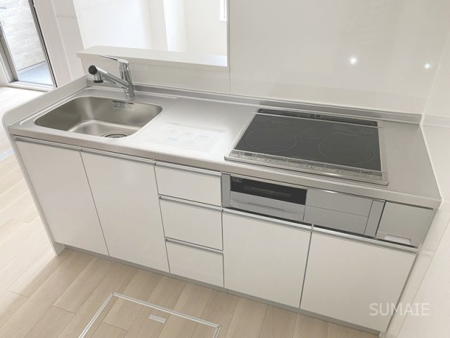 ヒカルサ大宮三橋のキッチン|IHコンロでお手入れ簡単！