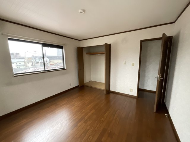 【洋室】 | 駅前町戸建