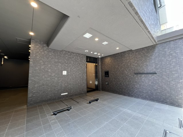 【エントランス】