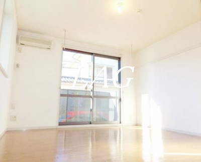 【居間・リビング】 | ペルル | 洋室のお部屋です。