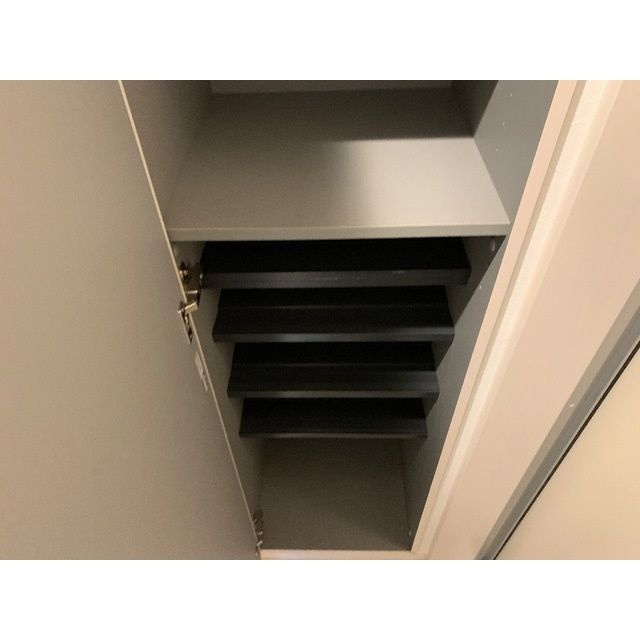シャテーニュの玄関