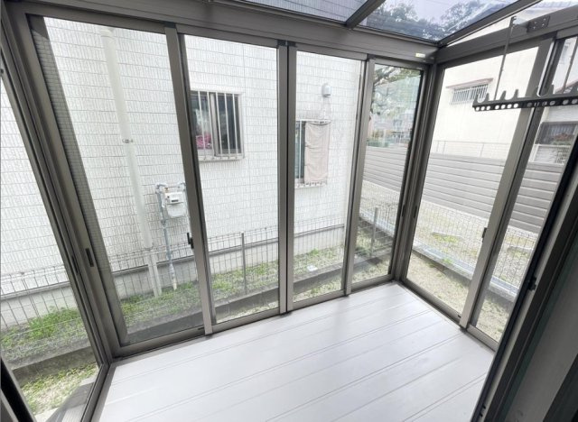 西町下坂貸家【キャッシュバック対象物件】のバルコニー