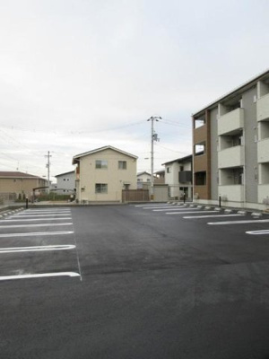 【駐車場】 | アンビエンテ　アイ