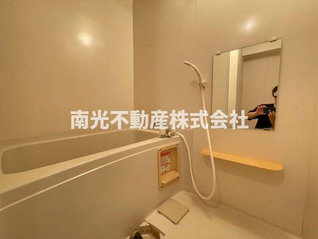 シャトルウエストの浴室