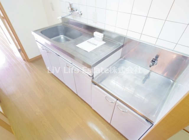 西東京市新町５丁目のアパートのキッチン
