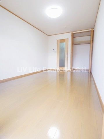 西東京市新町５丁目のアパートの居間・リビング