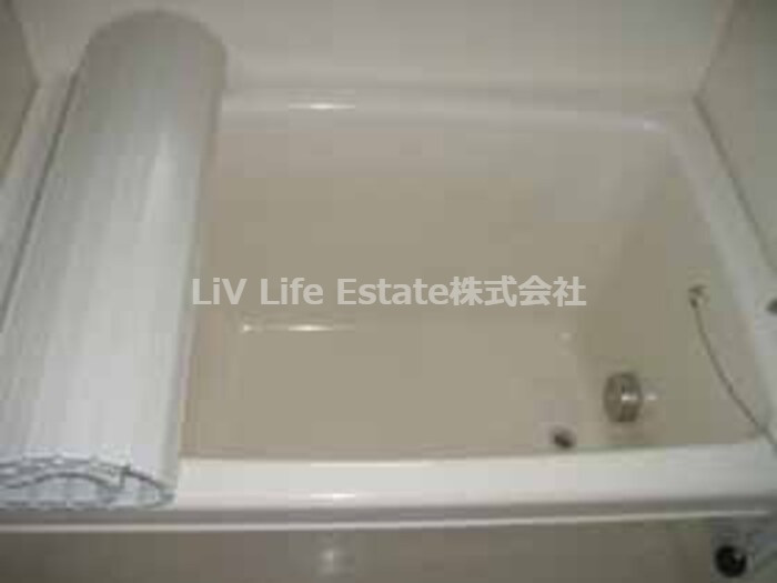 西東京市新町５丁目のアパートの浴室