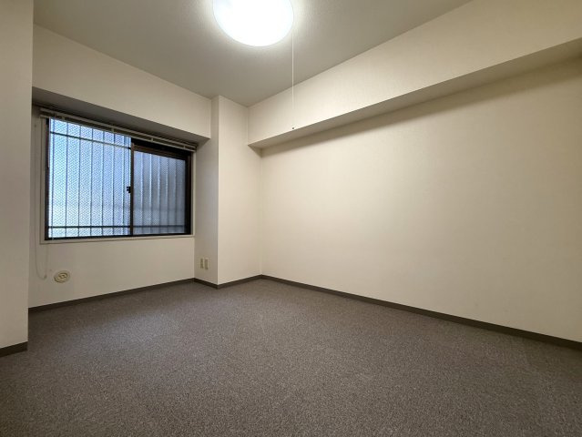 ダイアパレスパークコート新潟の洋室