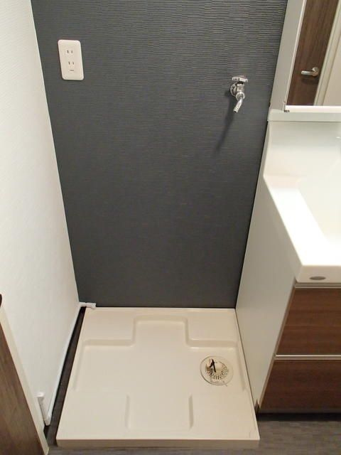 ドミール蓮根の玄関
