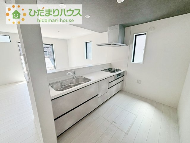 【キッチン】 | 取手市本郷6期　新築戸建　1号棟 | 料理をしながらでも、ご家族との会話を楽しめる対面式キッチン♪