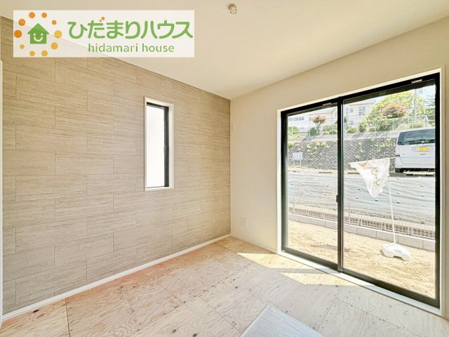 【和室】 | 取手市本郷6期　新築戸建　1号棟 | 小さなお子さまのいる方におすすめ！リビング横の和室でお子様が遊んでる様子も確認できます(^^)/