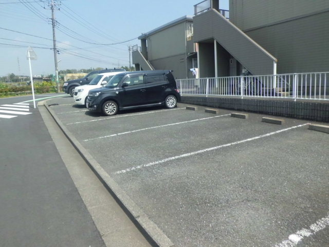 シティハイムＳＡＫＡＥ１の駐車場|敷地内駐車場