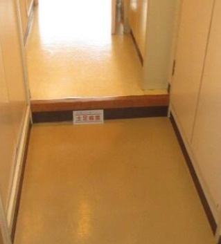 メゾンコモド小石川の玄関