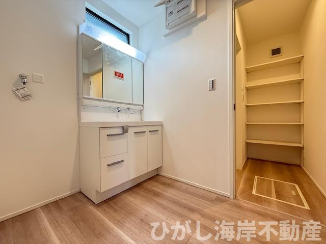 茅ケ崎市松林１丁目　新築戸建　全31区画の脱衣所|脱衣スペース