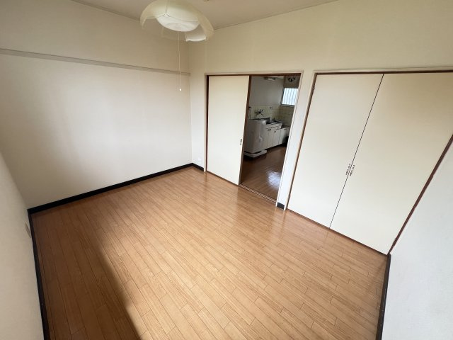 サトウコーポの洋室