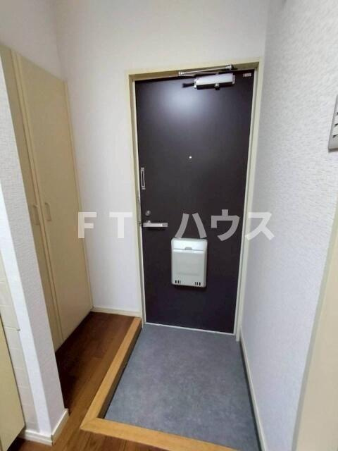 ファーストコーポの玄関