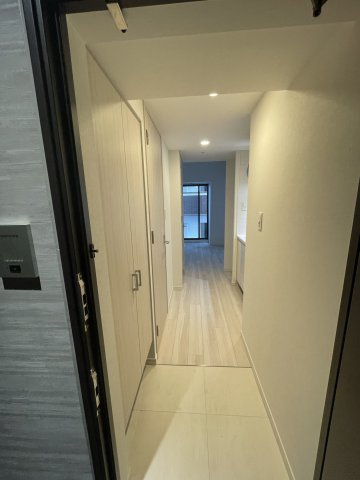 S-RESIDENCE難波大国町Deuxの玄関