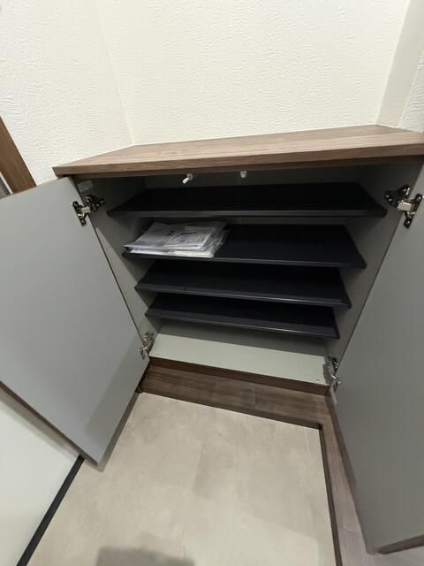 内田ハイツの玄関