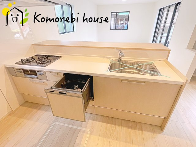 さいたま市西区西遊馬　2期　新築一戸建て　KEIAI TERRACE　01のキッチン|キッチンです
