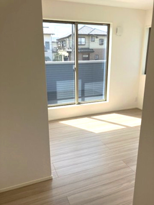 【洋室】 | 新築　めじろ台　京王高尾線　めじろ台駅 | 大切なのは明るさと風通し、明るい日差しと心地よい風で自分のお部屋でくつろいでください。
