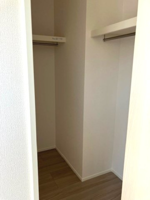 【収納】 | 新築　めじろ台　京王高尾線　めじろ台駅 | 広い収納は奥様にとって嬉しいですね。お掃除も少し楽になりお部屋をすっきりさせます。
