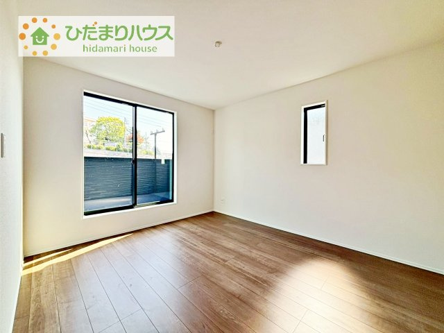 【洋室】 | 取手市本郷6期　新築戸建　3号棟 | バルコニーに面している洋室は、主寝室にどうぞ(^^)/