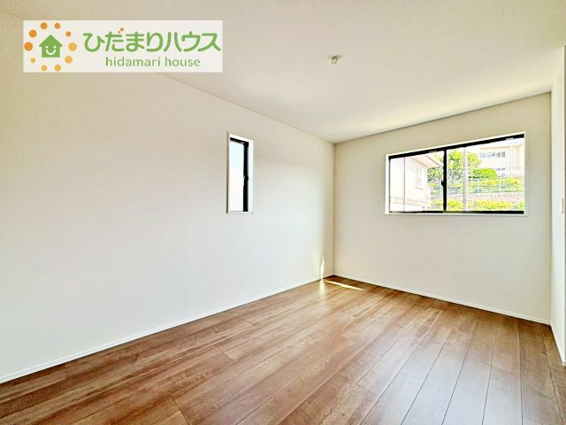 【洋室】 | 取手市本郷6期　新築戸建　3号棟 | 木の温もりがやさしいフローリング♪