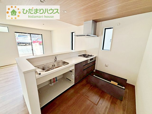 【キッチン】 | 取手市本郷6期　新築戸建　3号棟 | 3口コンロでお料理する時間も短くなりそうですね(*‘∀‘)