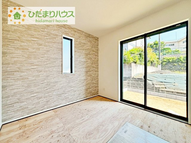 【和室】 | 取手市本郷6期　新築戸建　3号棟 | 小さなお子さまのいる方におすすめ！リビング横の和室でお子様が遊んでる様子も確認できます(^^)/