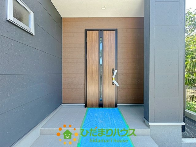 杉戸町清地　新築一戸建て　リーブルガーデンの玄関