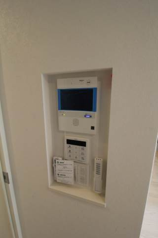 エクラージュ南のセキュリティ|★モニター付きインターホン