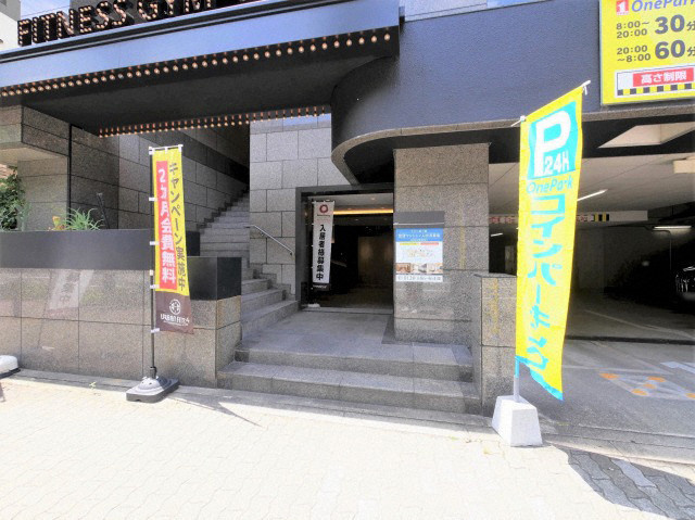 Re-be東三国のエントランス