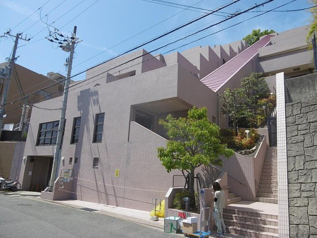 ロイヤルヒルズ舞子　リフォームの外観