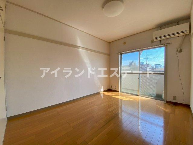 ハウス武内　駅近　最上階　陽当たり良好の居間・リビング