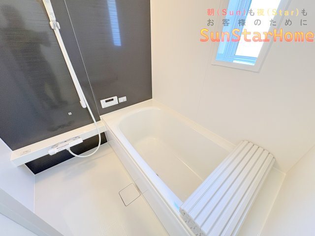 【サンスターホーム】武蔵村山市残堀4丁目　太陽光発電付き新築1号棟の浴室