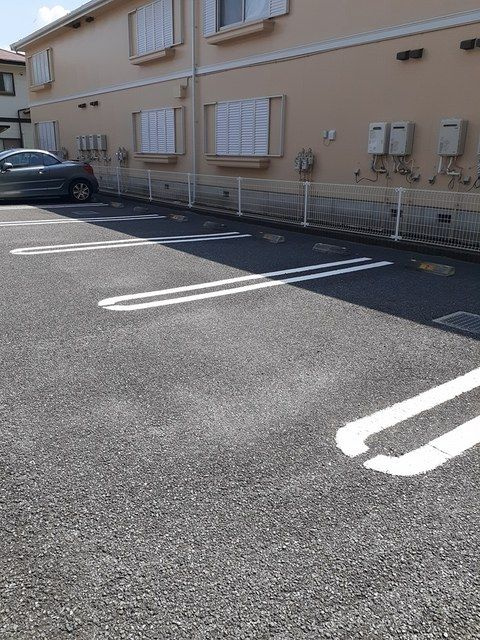 メイプルの駐車場