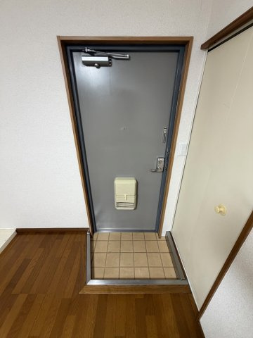 【玄関】