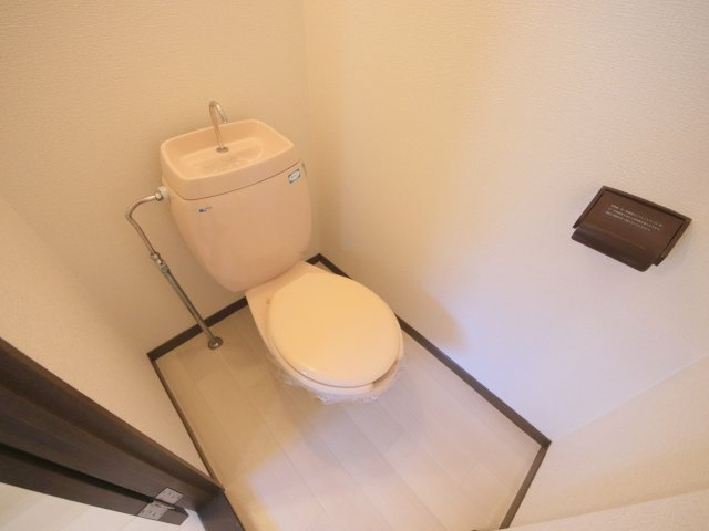 クレール初香台のトイレ