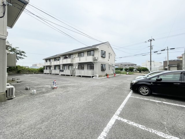 セジュール園木　A棟の駐車場