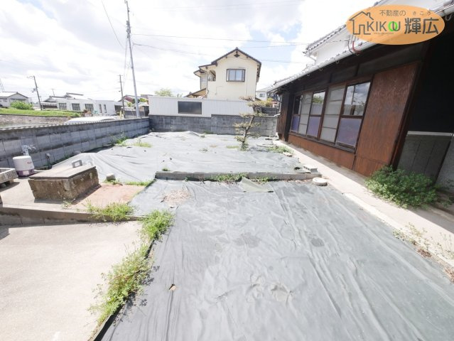 姫路市飾東町豊国　中古戸建の庭