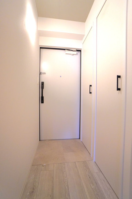 【玄関】 | ＣＲＥＡＴＩＦ西池袋 | ※写真は同タイプ住戸です。