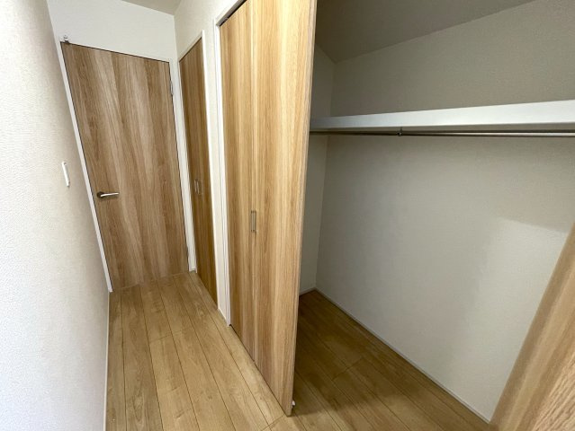 建売とは言え、こんなレベルだったら満足出来ませんか？同業者で住んでいる人も多い、プロに認められた逸品！それが、『旭区中沢３丁目』新築戸建の収納|たっぷりとした収納スペースです