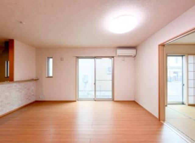 中古戸建　柏市西山2丁目の居間・リビング