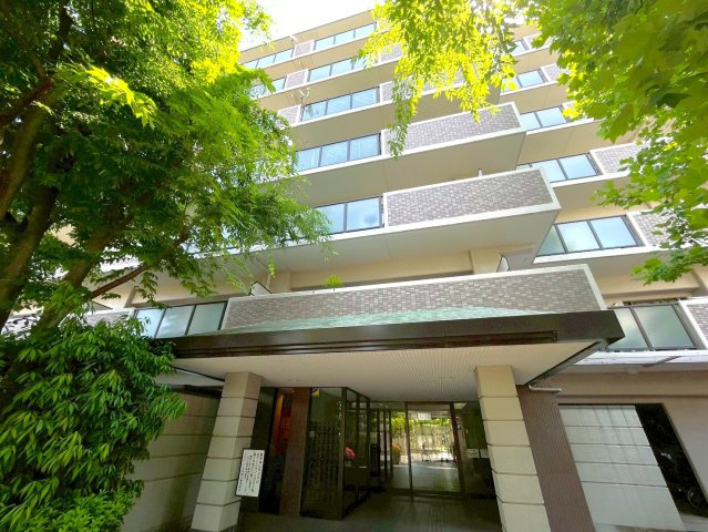 ◆２０２６年３月リフォーム完了◆南向き◆最上階◆収納豊富◆パルコート伏見桃山のエントランス|エントランス