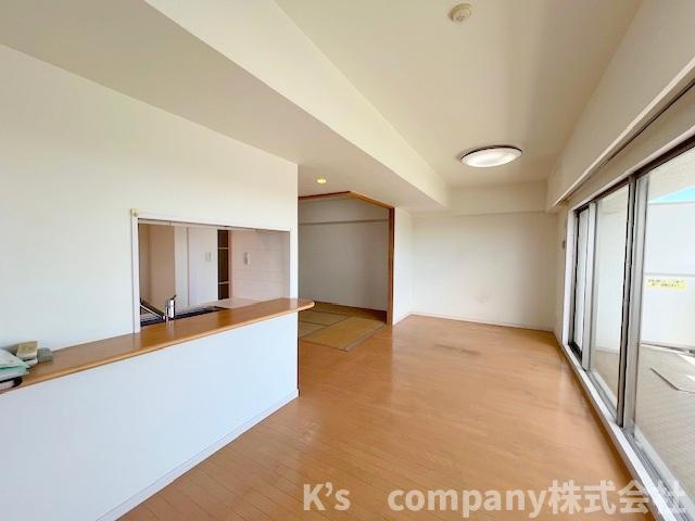 茅ヶ崎市本村4丁目　藤和シティホームズ湘南茅ヶ崎の居間・リビング|ゆったりとした広さがあり憩いのスペースに♪