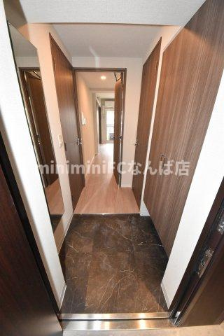 ミラージュパレス難波グランツの玄関