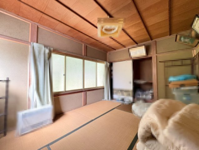 舞鶴市字余部上小字余部上の和室|2階の和室。押し入れもあり、寝室など多用途にご利用いただけます！