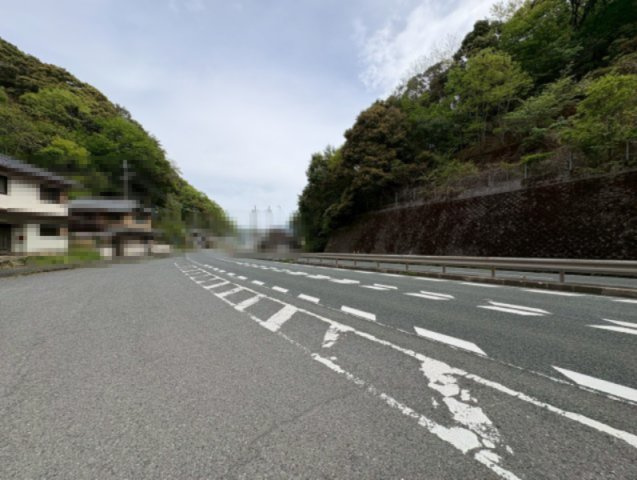 舞鶴市字余部上小字余部上の周辺|前道は国道につき広々とした道路です！
