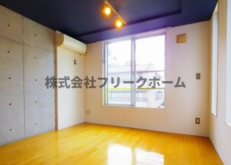 小金井市本町３丁目の賃貸マンションの居間・リビング